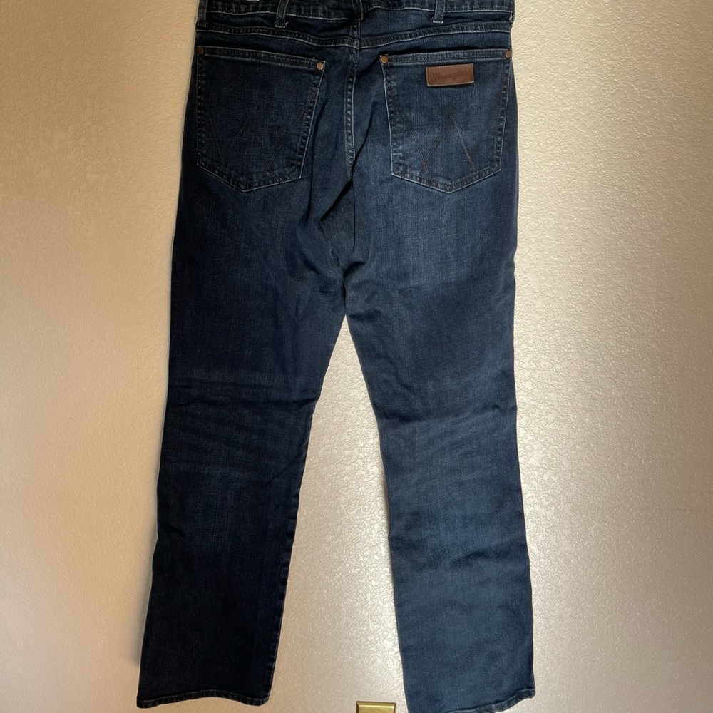 Wrangler Reto Relaxed Boot View 3